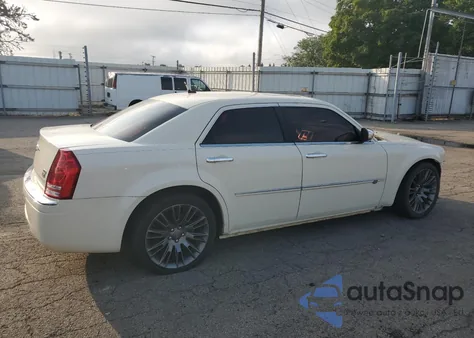 2008 Chrysler 300C из США, поврежденный, VIN 2C3KA63H38H120204
